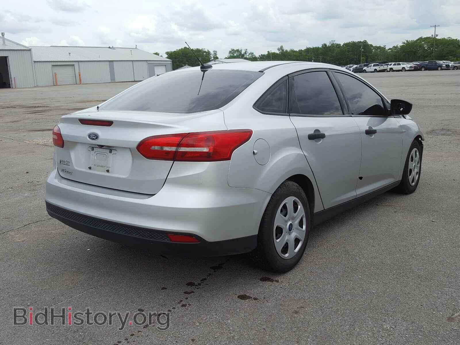 2017 FORD FOCUS - VIN: 1FADP3E22HL295188 - Photo 4