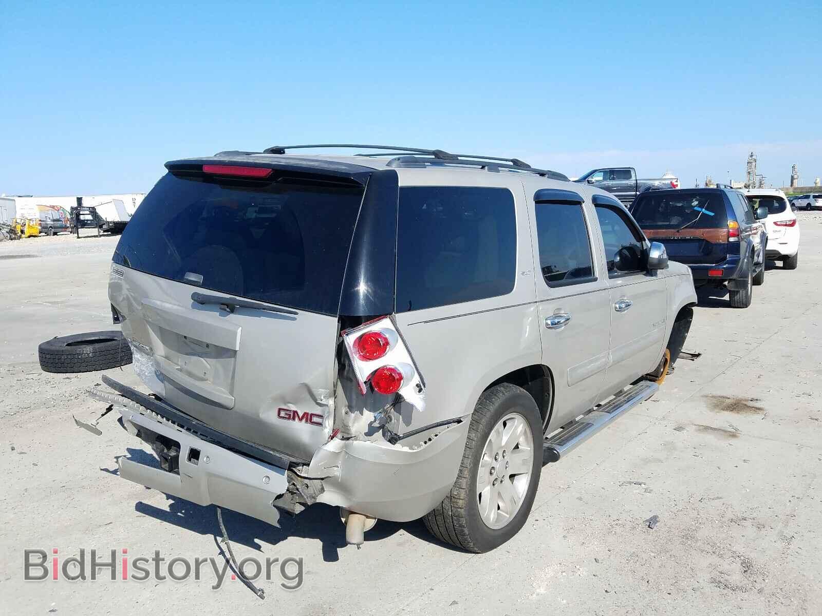 2008 GMC YUKON - VIN: 1GKFC13J28R122236 - Фото 4