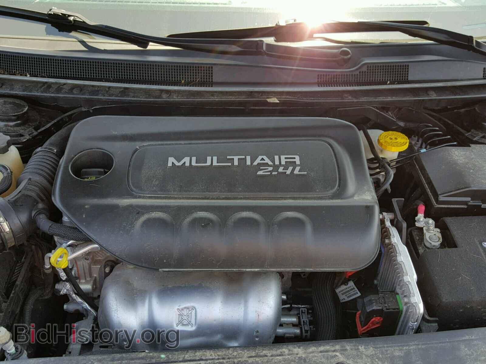 2016 CHRYSLER 200 - VIN: 1C3CCCABXGN153945 - Фото 7