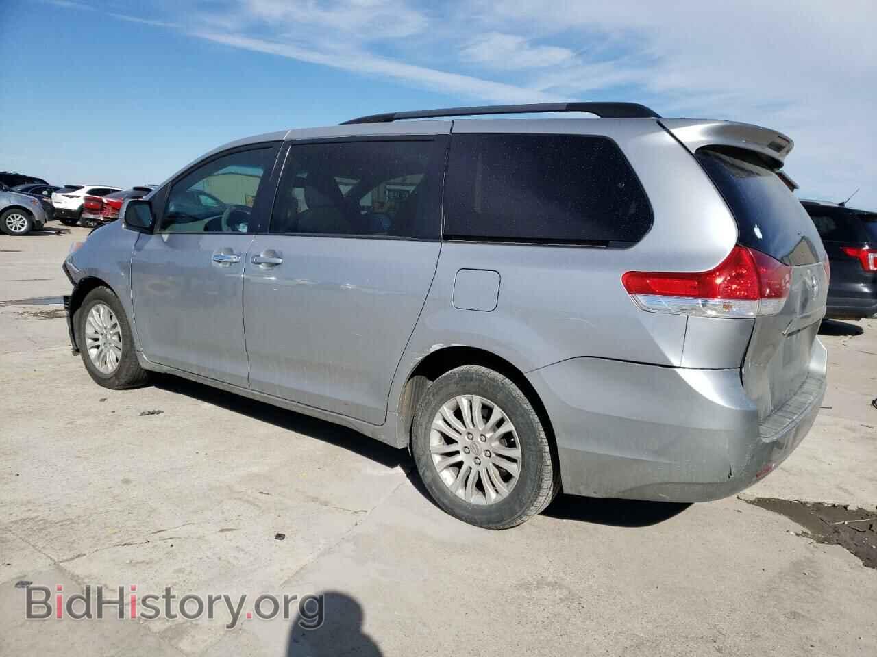 2012 TOYOTA All Models - VIN: 5TDYK3DCXCS246851 - Фото 2