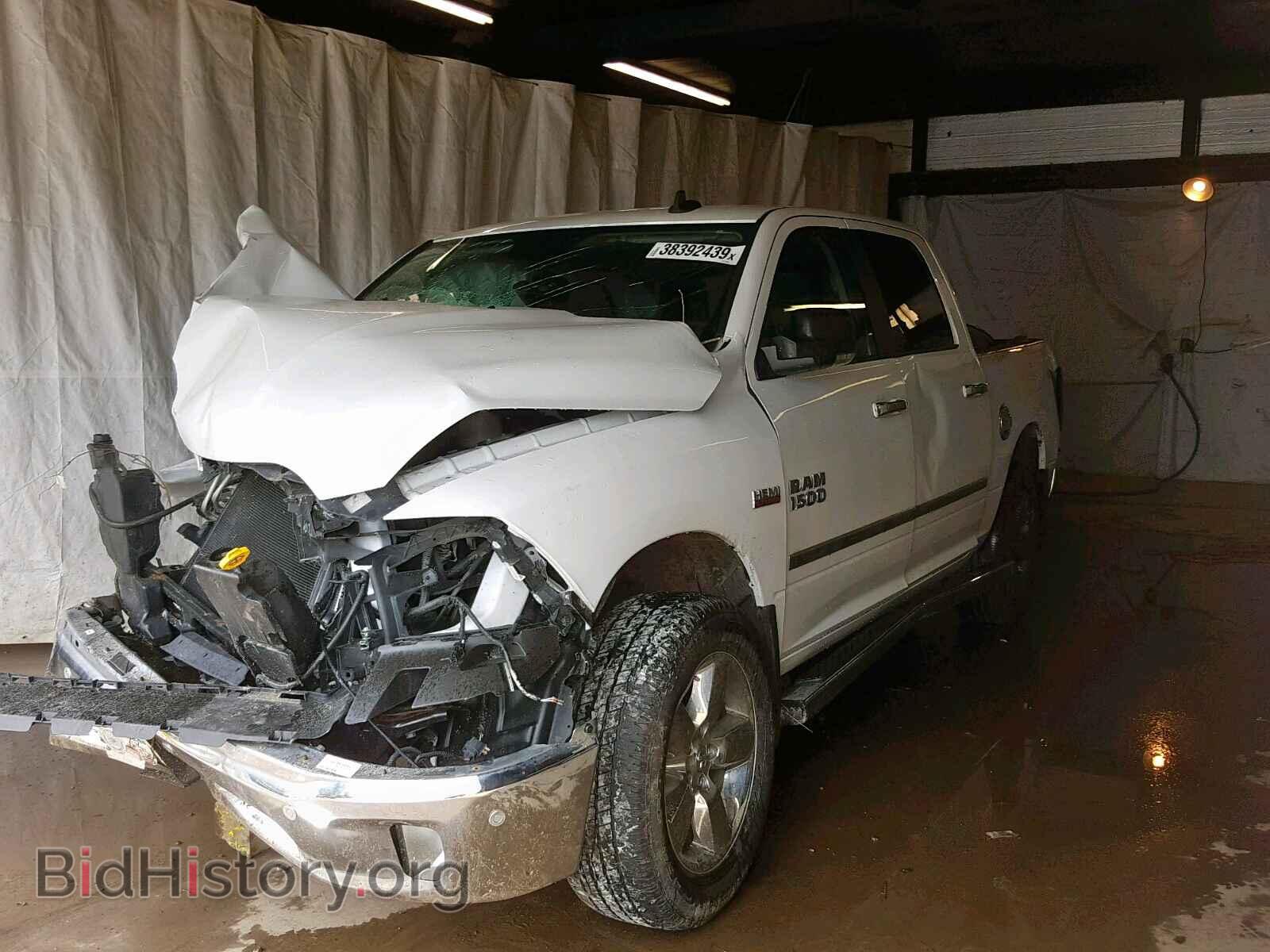 2016 RAM 1500 SLT - VIN: 3C6RR7LT7GG348905 - Фото 2