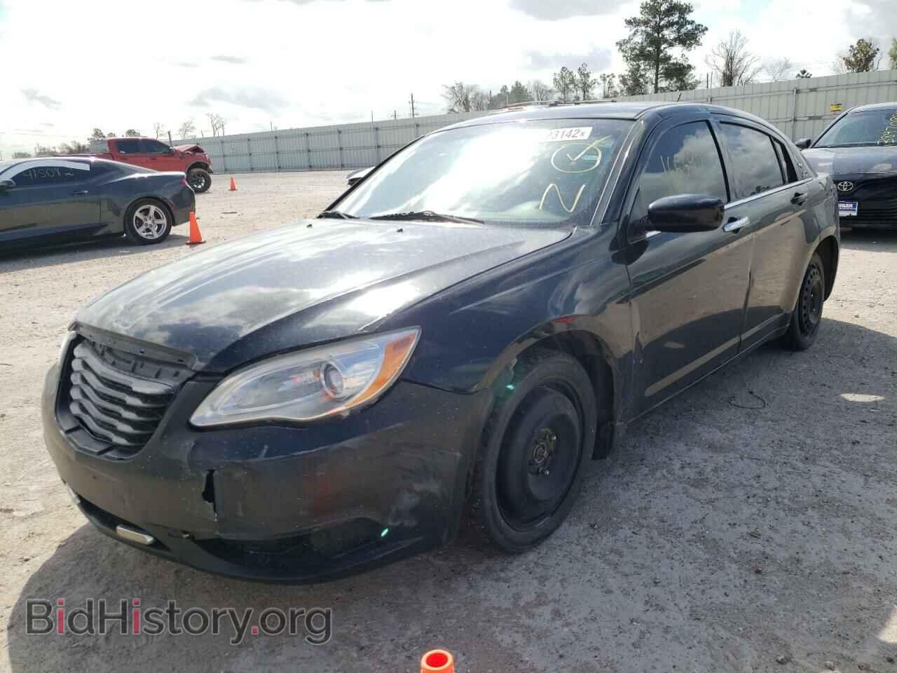 2013 CHRYSLER 200 - VIN: 1C3CCBABXDN733248 - Фото 2