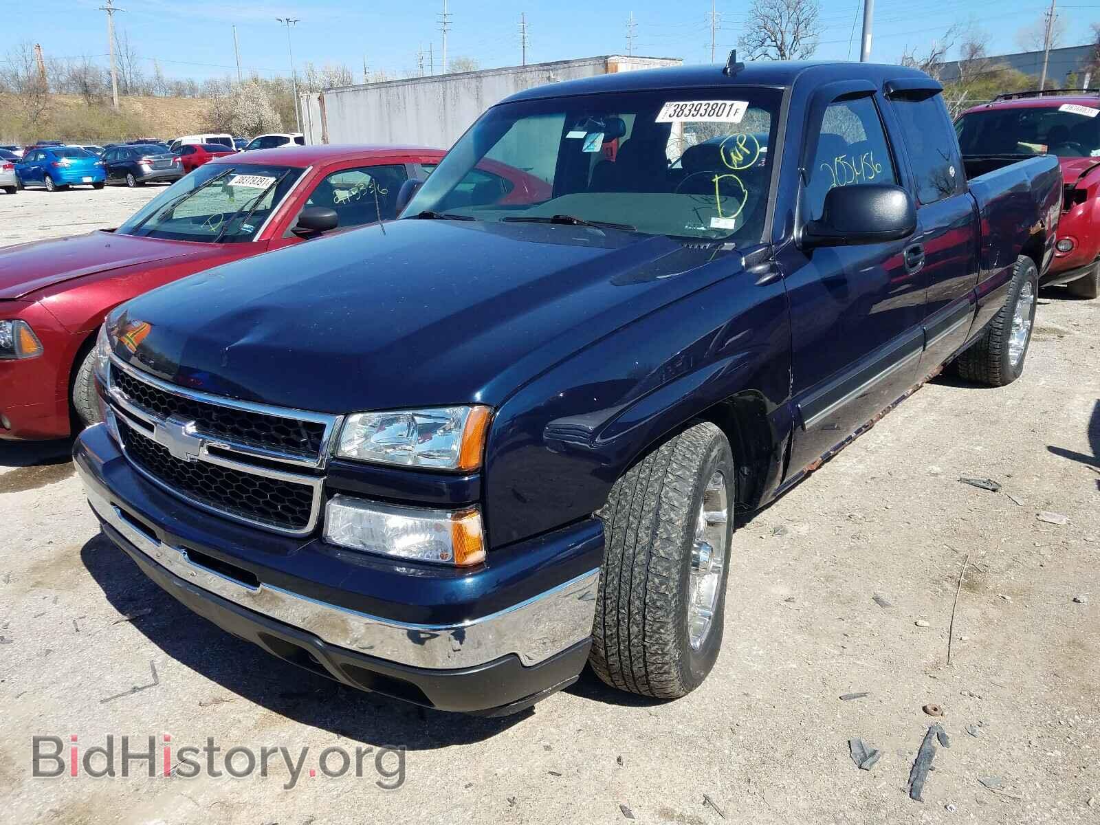 2006 CHEVROLET SILVERADO - VIN: 1GCEC19T06Z170928 - Фото 2
