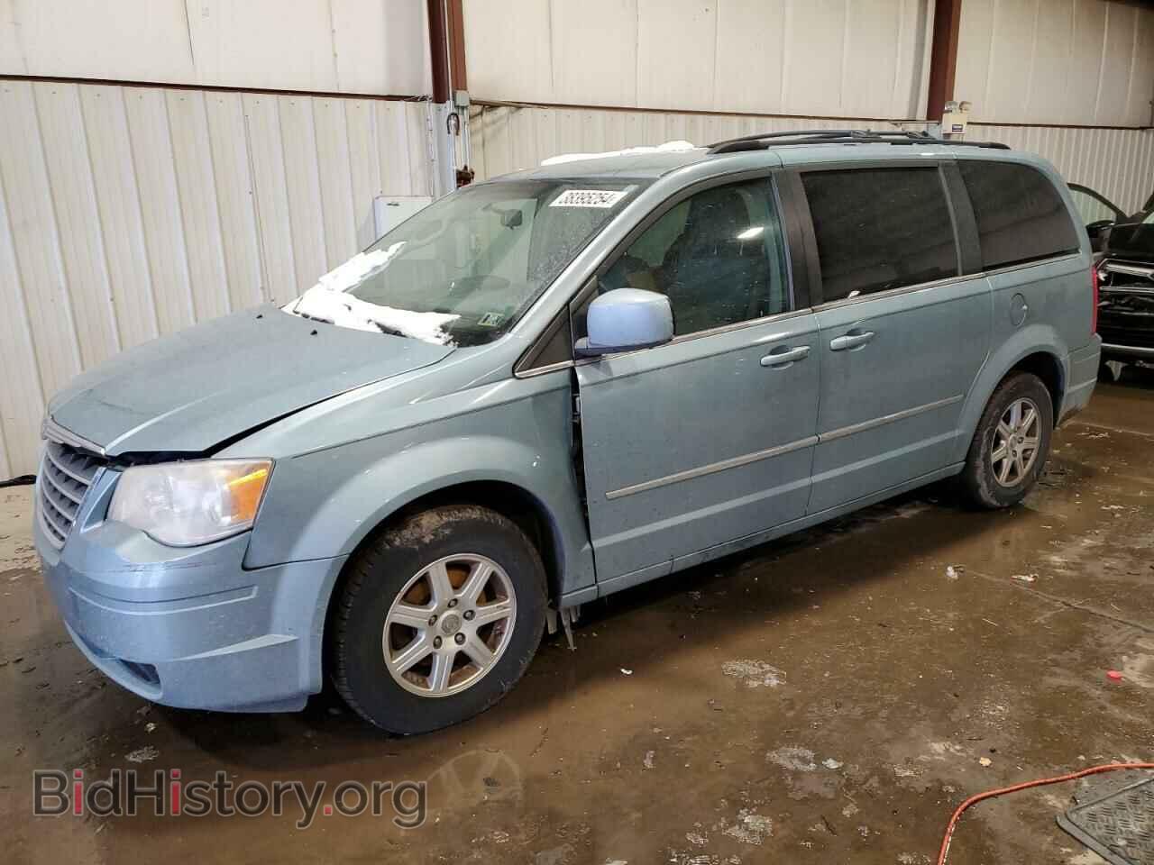 Photo 2A4RR5D10AR176237 - CHRYSLER MINIVAN 2010