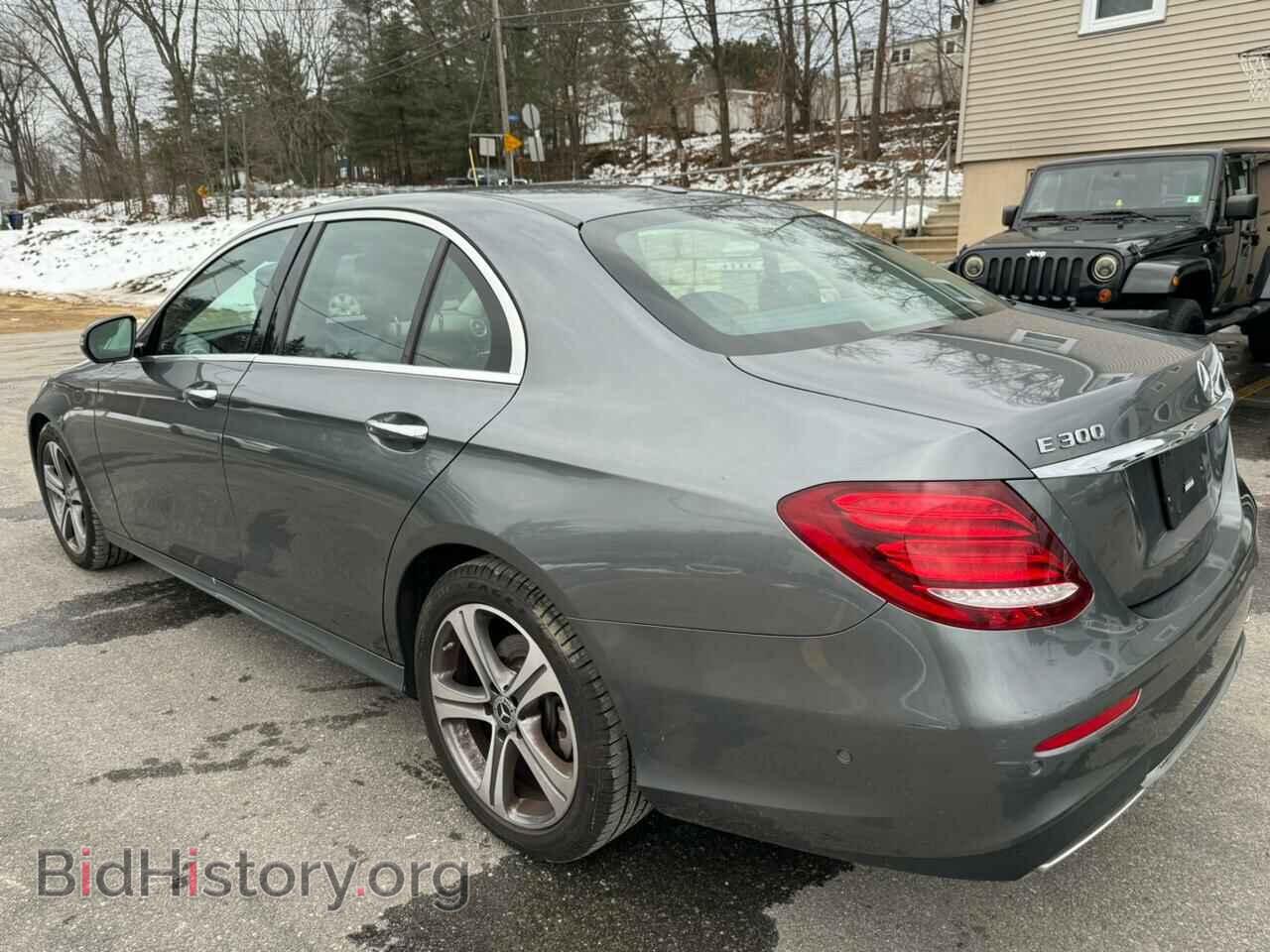 2018 MERCEDES-BENZ E-CLASS - VIN: WDDZF4KB1JA413753 - Фото 2
