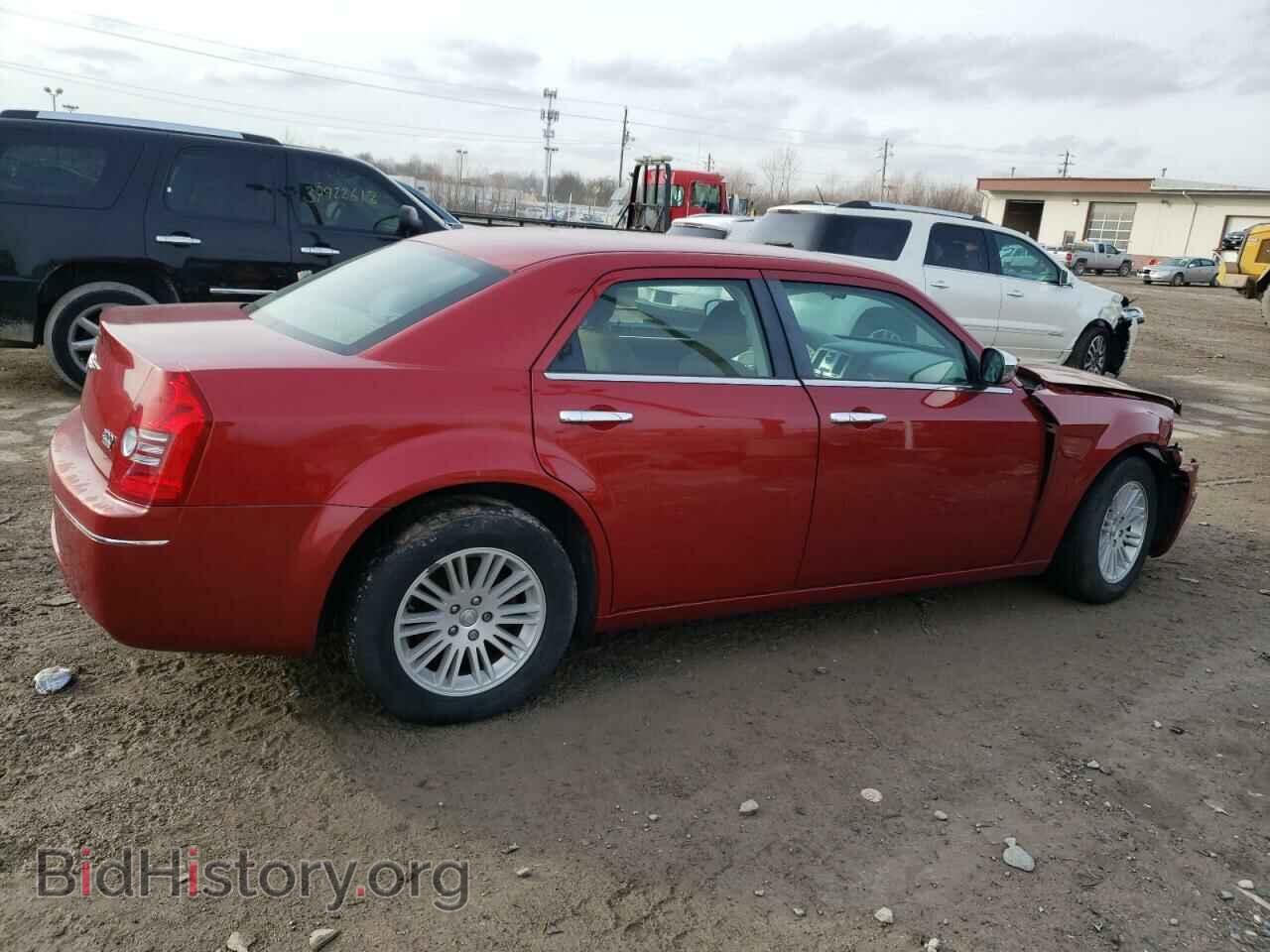 2010 CHRYSLER 300 - VIN: 2C3CA4CD6AH328525 - Фото 3