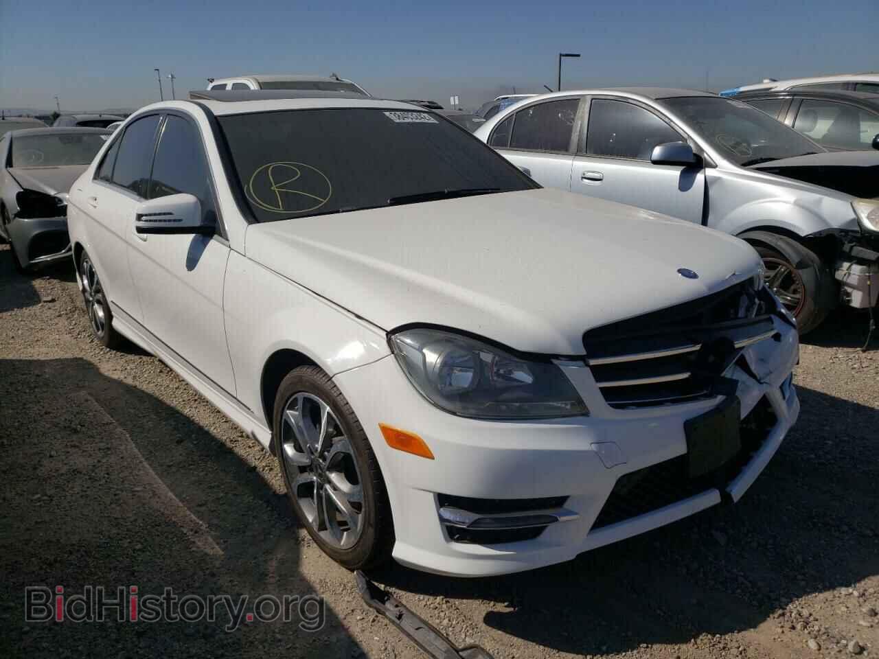 Photo WDDGF4HB5EG191882 - MERCEDES-BENZ C-CLASS 2014
