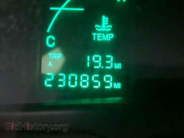 2001 CADILLAC DEVILLE - VIN: 1G6KD54Y51U142030 - Photo 8