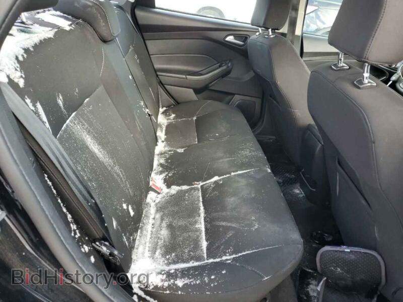 2017 Ford FOCUS (VIN 1FADP3F23HL288460) — photo 10 of 13