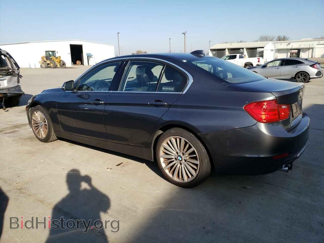 2013 BMW 3 SERIES - VIN: WBA3C1C58DF437441 - Фото 2