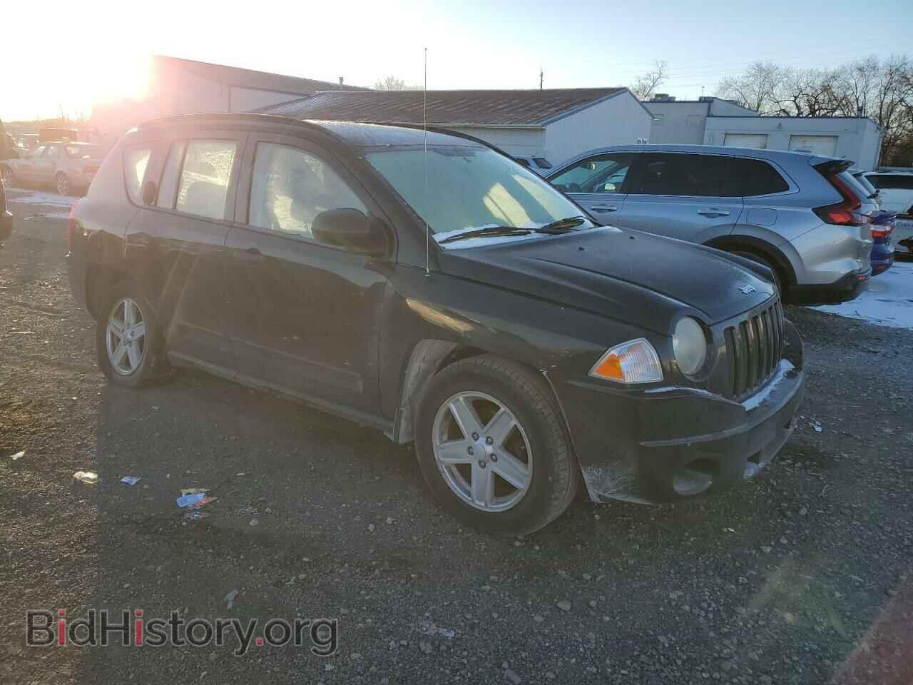2008 JEEP COMPASS - VIN: 1J8FT47018D794759 - Фото 4