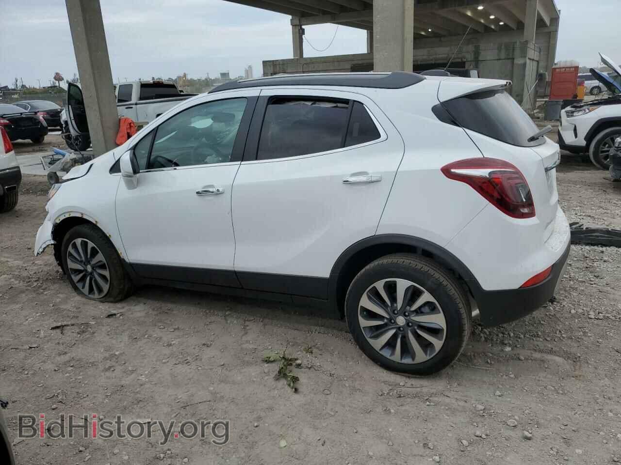 2022 BUICK ENCORE - VIN: KL4CJASM9NB553493 - Photo 2