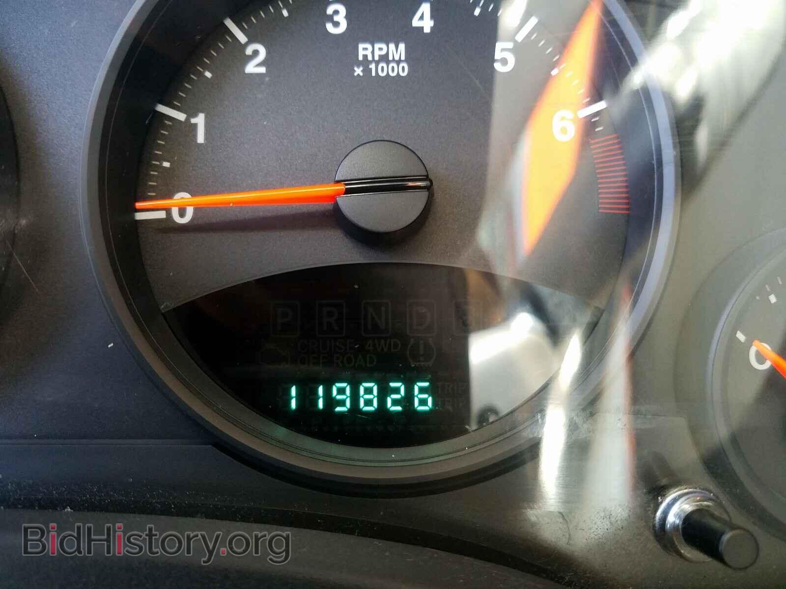 2011 JEEP COMPASS - VIN: 1J4NT1FB6BD245211 - Photo 8