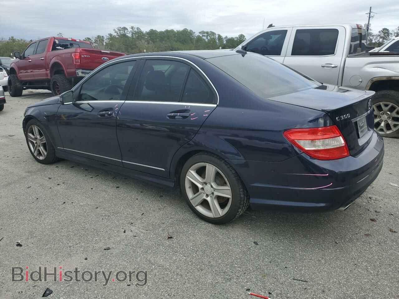 2011 MERCEDES-BENZ C-CLASS - VIN: WDDGF8BB4BF643368 - Фото 2