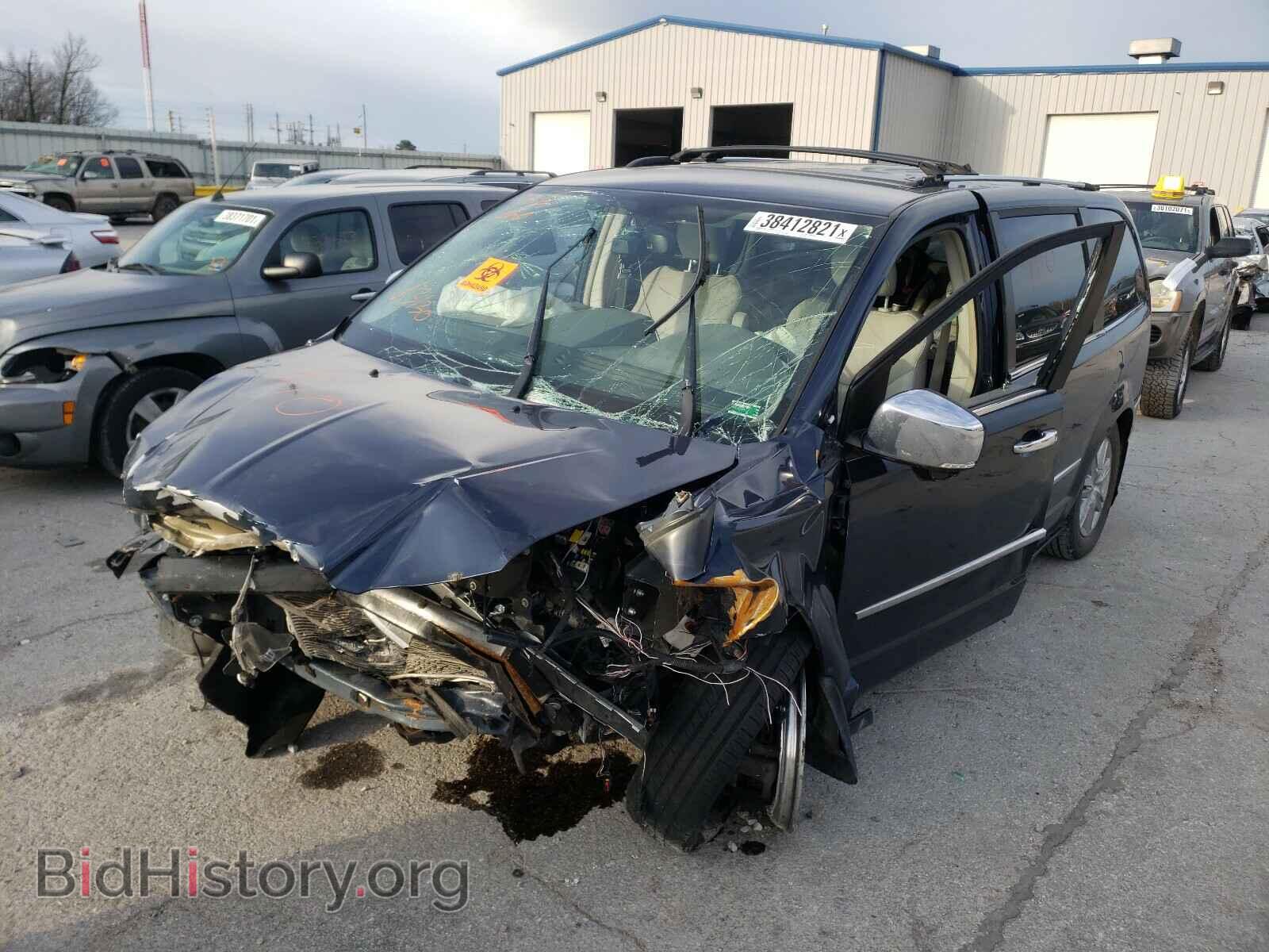 2009 CHRYSLER MINIVAN - VIN: 2A8HR64X59R632877 - Фото 2