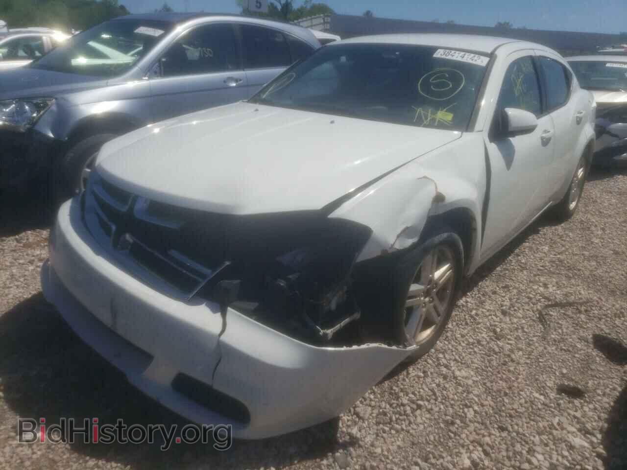 2011 DODGE AVENGER - VIN: 1B3BD1FB4BN561711 - Фото 2