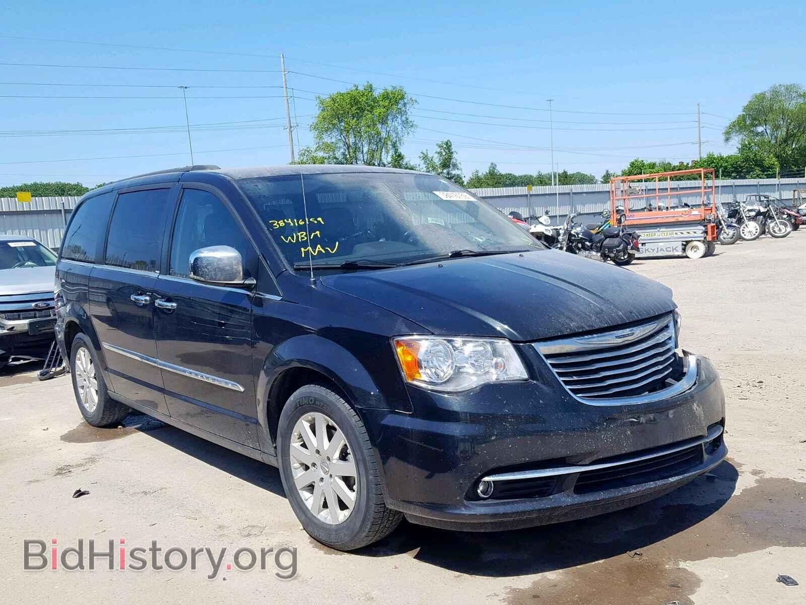 Photo 2A4RR8DG3BR713092 - CHRYSLER TOWN & COU 2011