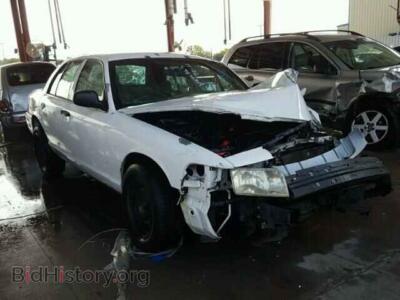 2003 Ford CROWN VIC Crown Vict, белый — VIN 2FAFP71W43X175591, Copart