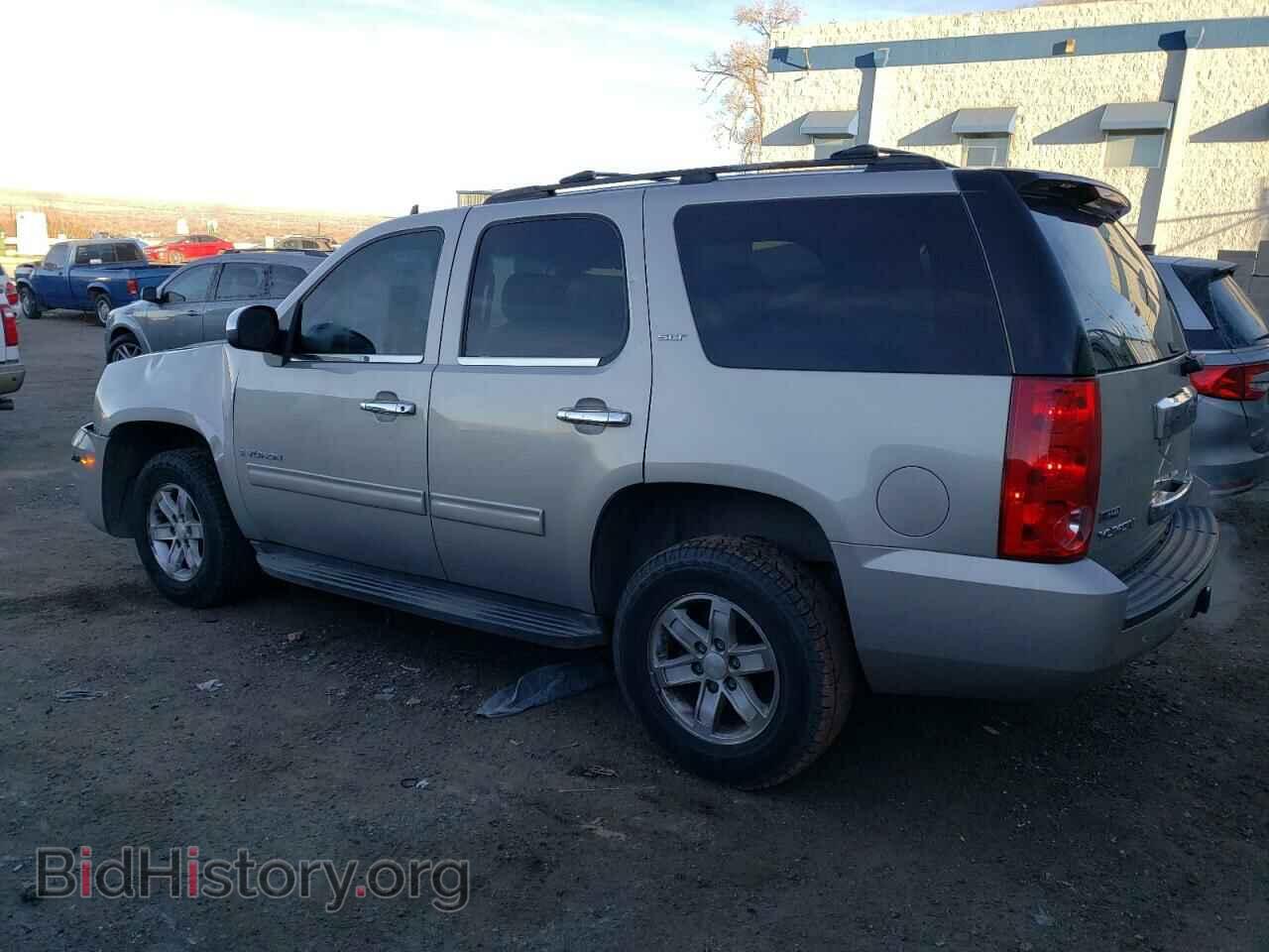 2009 GMC YUKON - VIN: 1GKFK33069R249725 - Фото 2