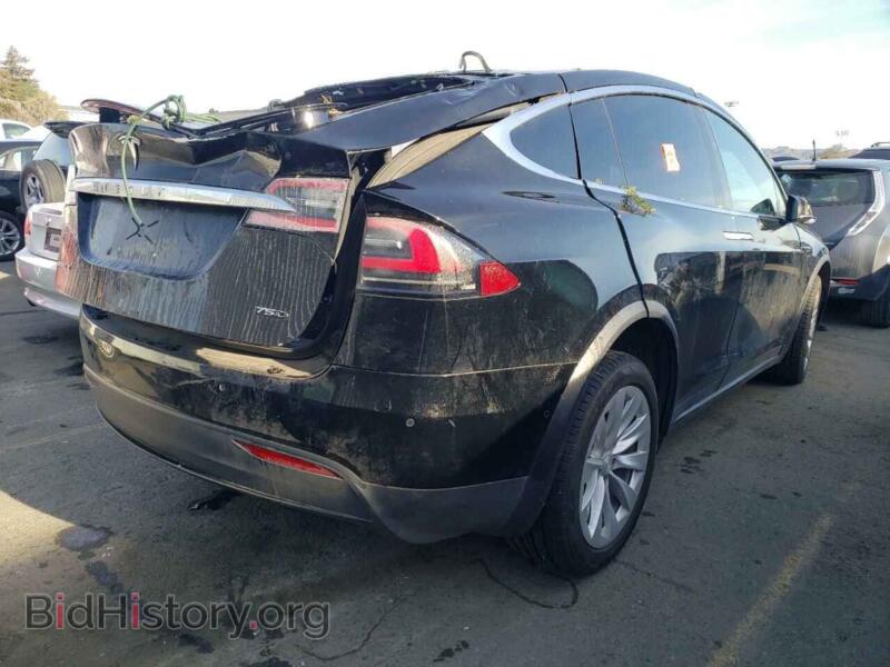 2018 Tesla MODEL X (VIN 5YJXCDE27JF142677) — photo 3 of 11