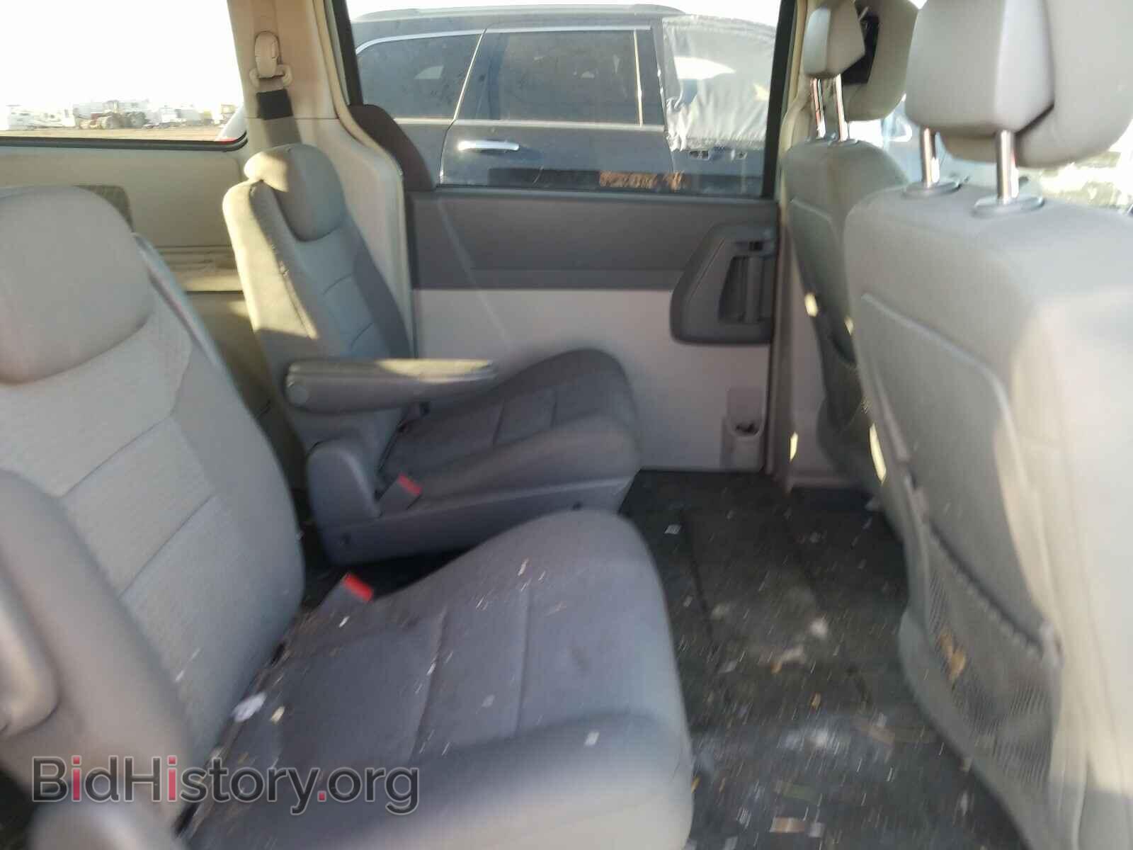 2010 CHRYSLER MINIVAN - VIN: 2A4RR2D14AR427761 - Фото 6