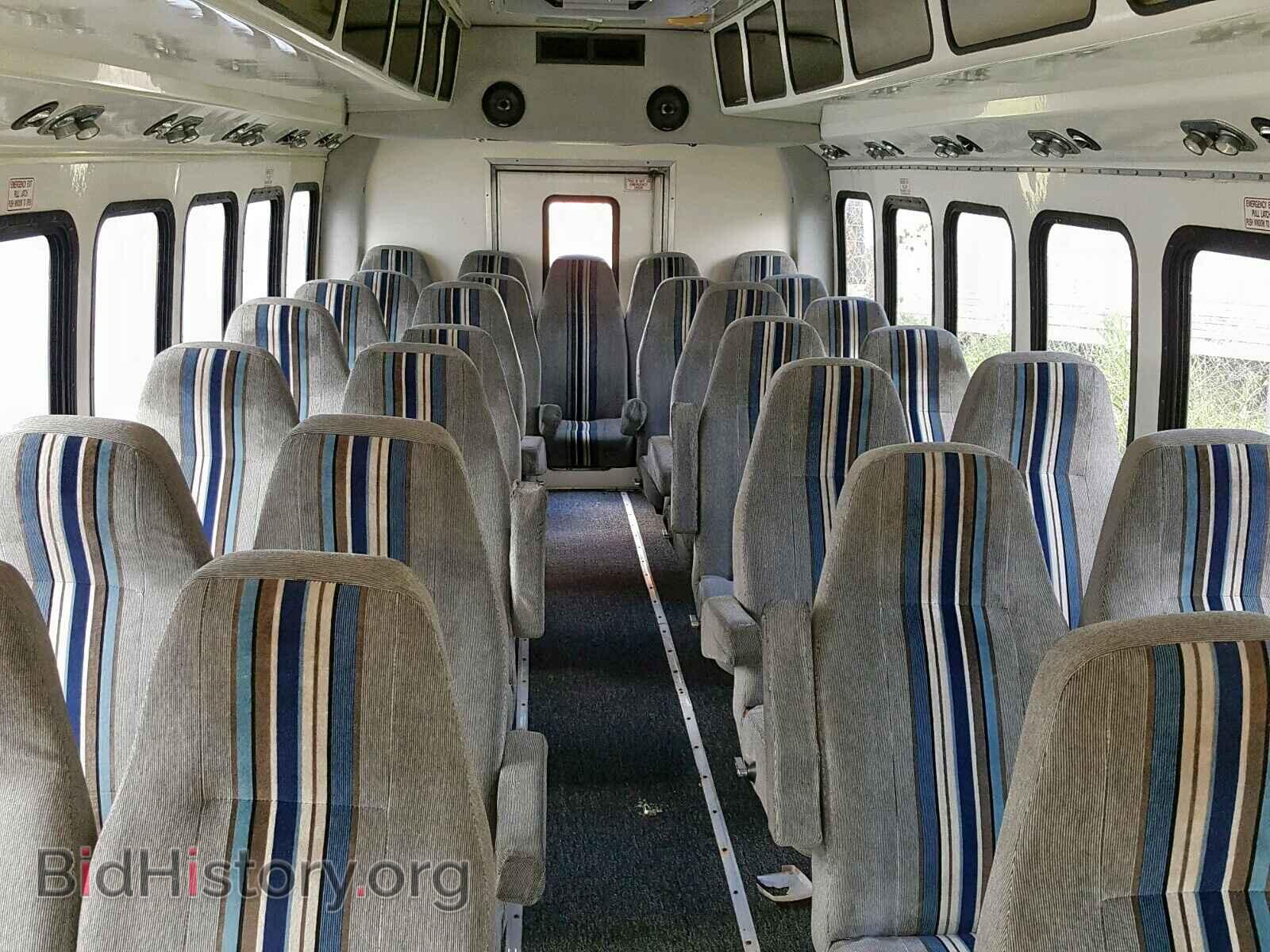 1990 FORD ECONOLINE - VIN: 1FDKE37G2LHA58465 - Photo 6