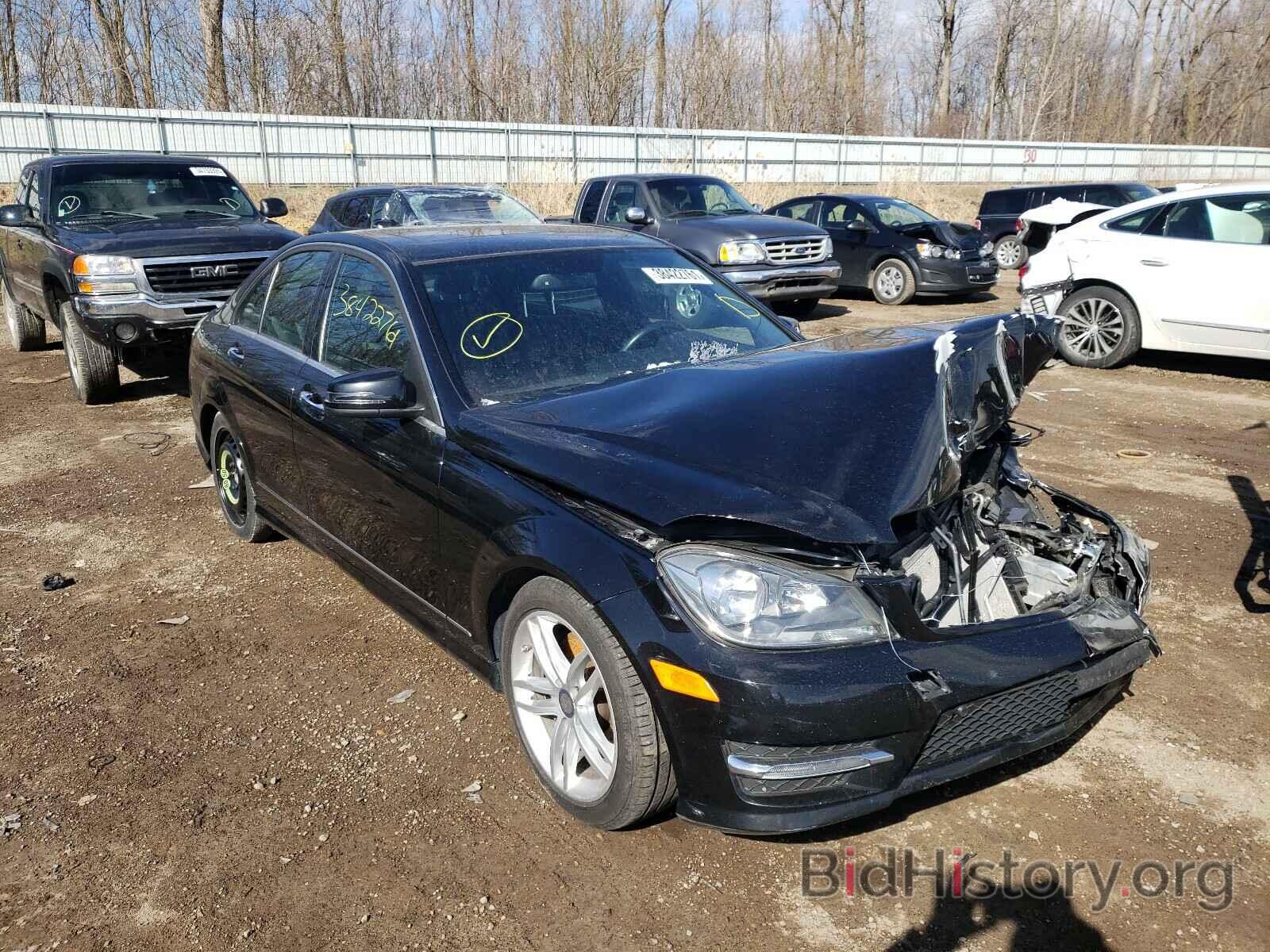 Photo WDDGF8AB5EA960160 - MERCEDES-BENZ C-CLASS 2014