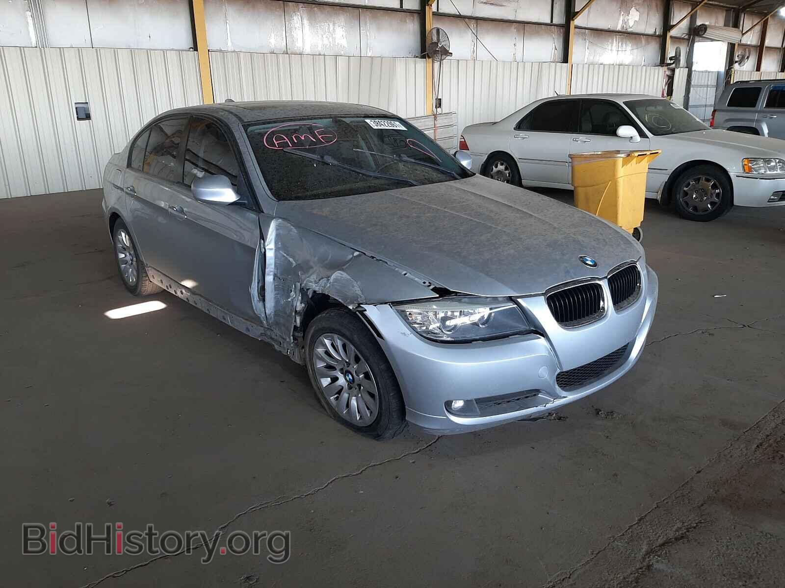 Photo WBAPH77559NM45977 - BMW 3 SERIES 2009