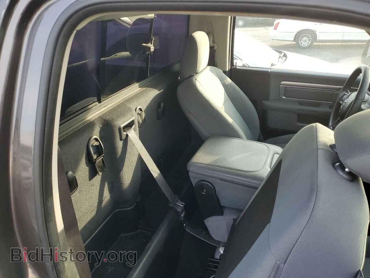 2018 RAM 1500 - VIN: 3C6JR6AG2JG140063 - Фото 10