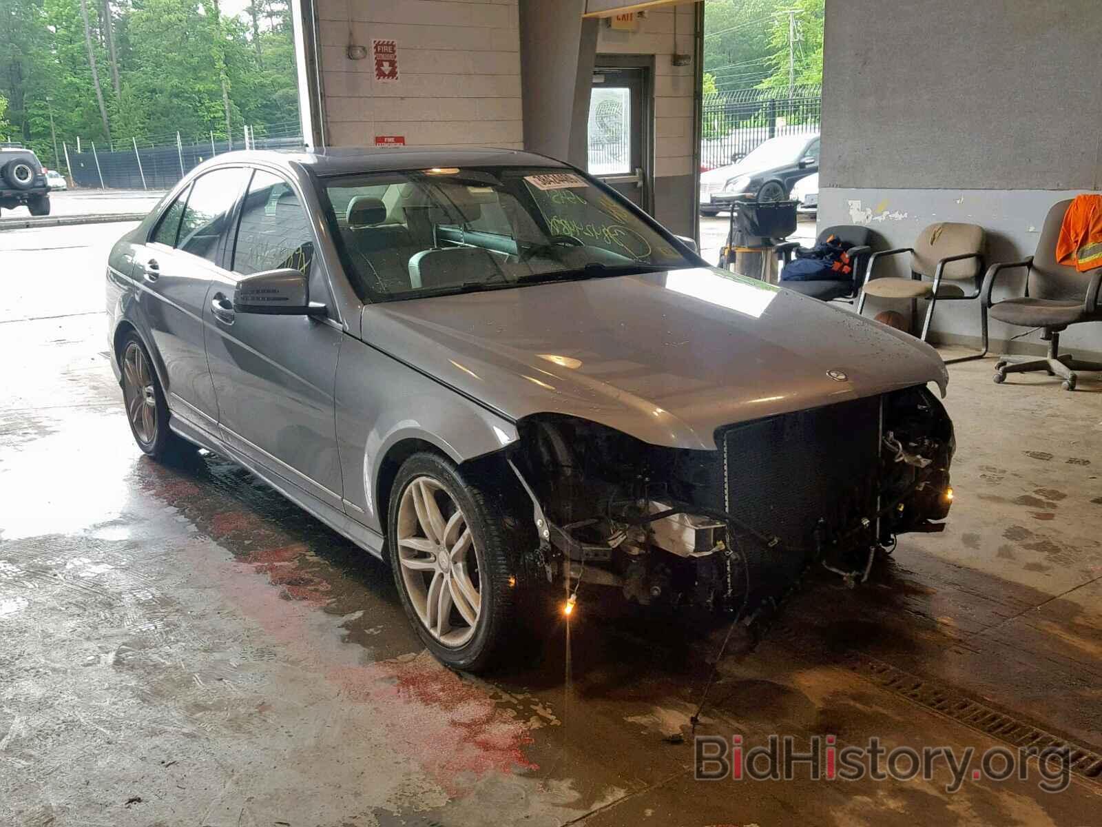 Photo WDDGF8AB6DR283930 - MERCEDES-BENZ C CLASS 2013