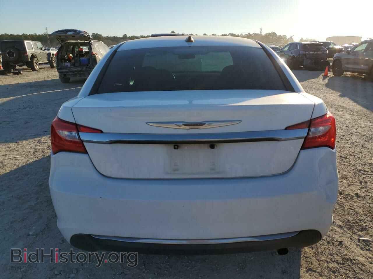 2013 CHRYSLER 200 - VIN: 1C3CCBAB0DN561165 - Фото 6