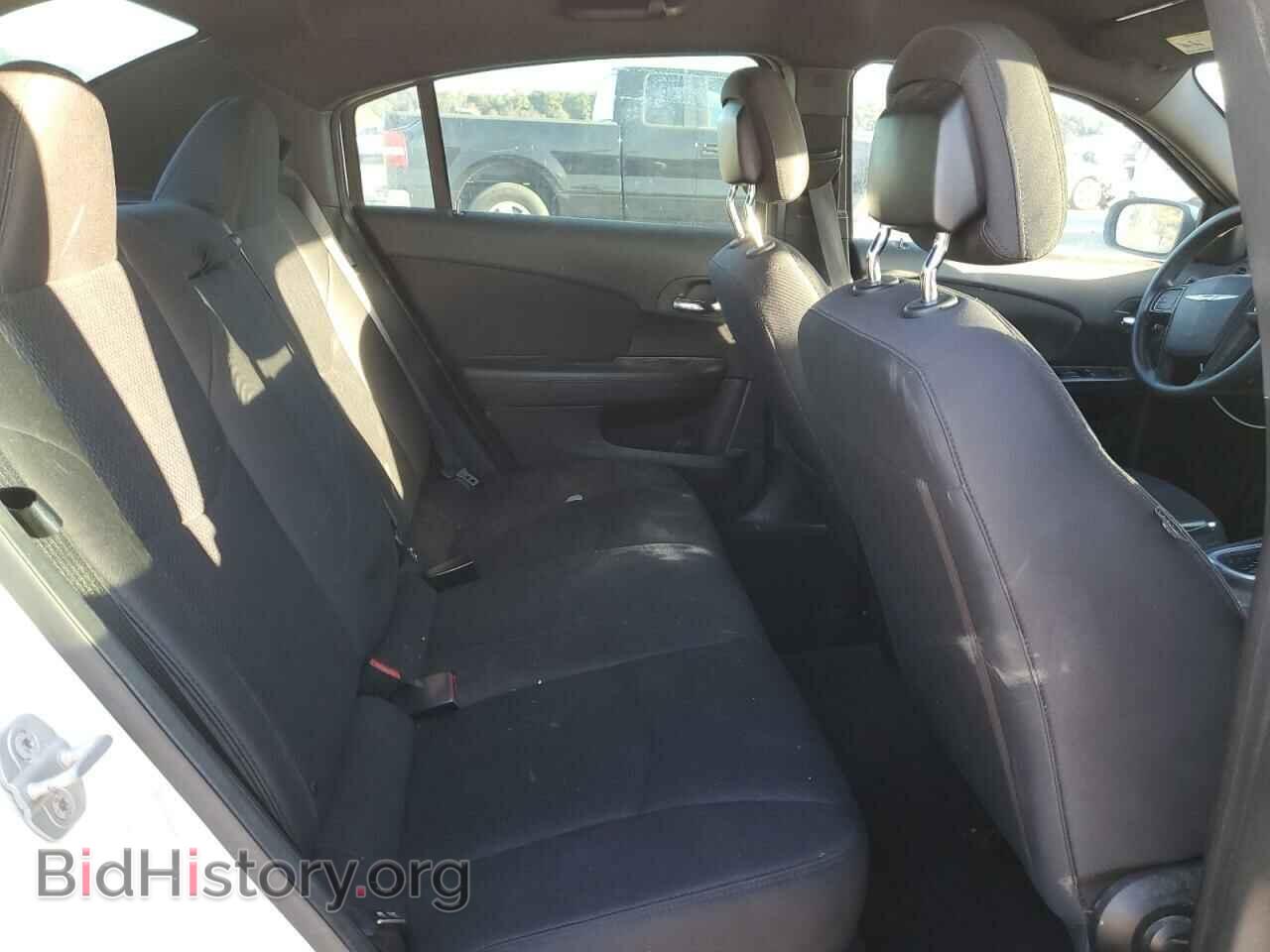 2013 CHRYSLER 200 - VIN: 1C3CCBAB0DN561165 - Фото 10