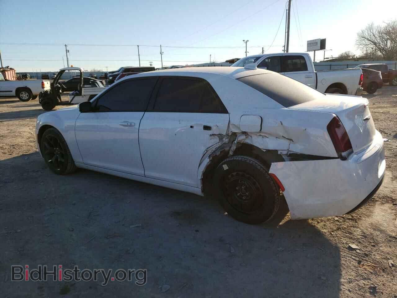 2021 CHRYSLER 300 - VIN: 2C3CCABG8MH549701 - Фото 2