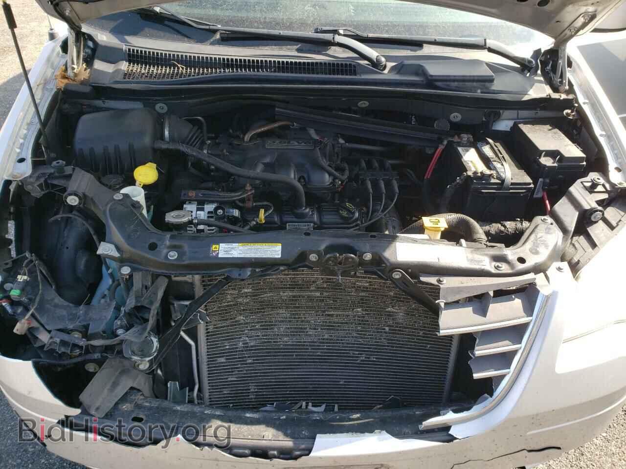 2008 CHRYSLER MINIVAN - VIN: 2A8HR54P28R833175 - Фото 7