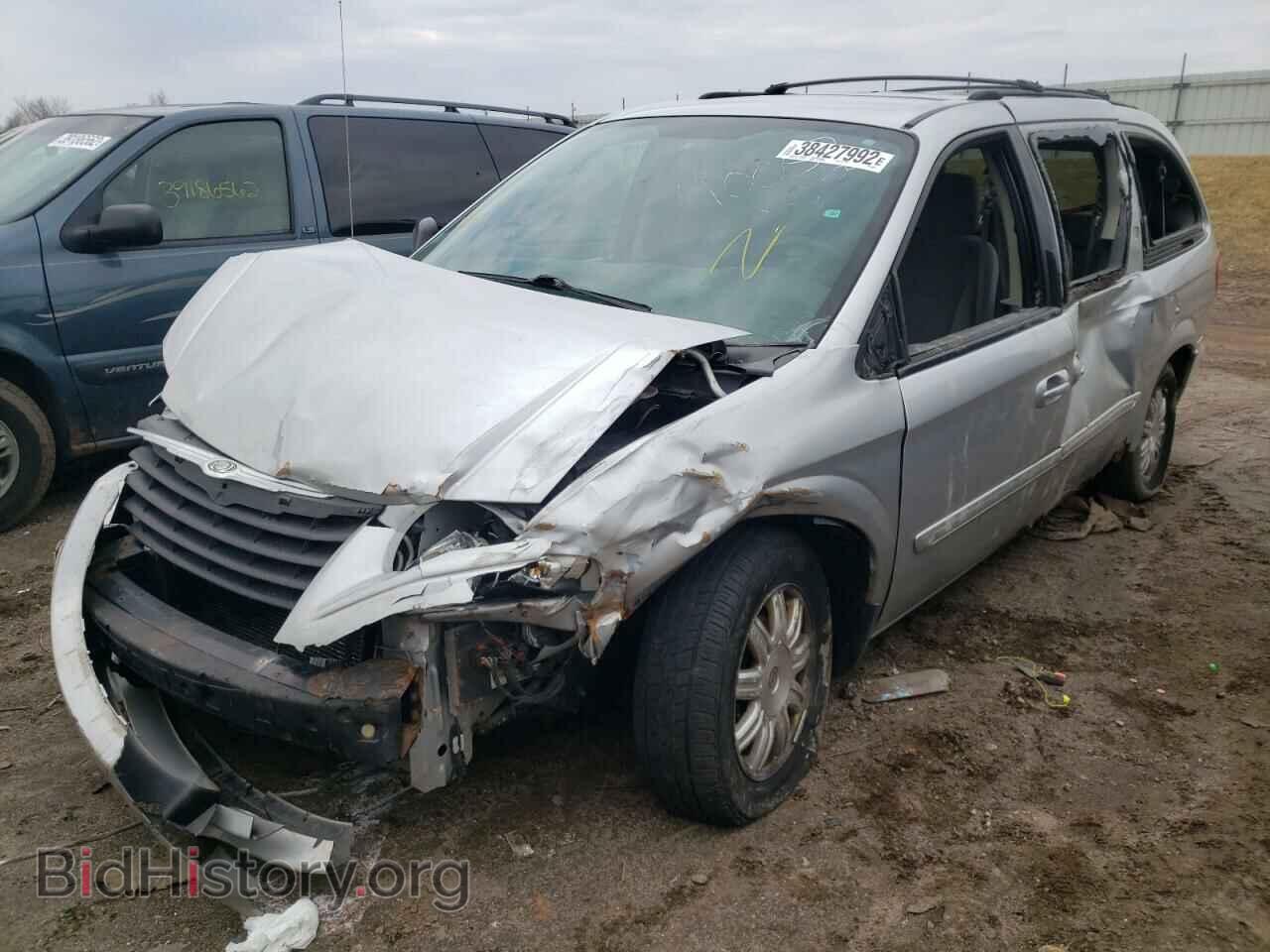 2006 CHRYSLER MINIVAN - VIN: 2A4GP54L26R840057 - Фото 2