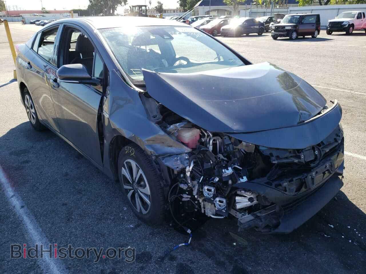 Photo JTDKARFP1H3043335 - TOYOTA PRIUS 2017