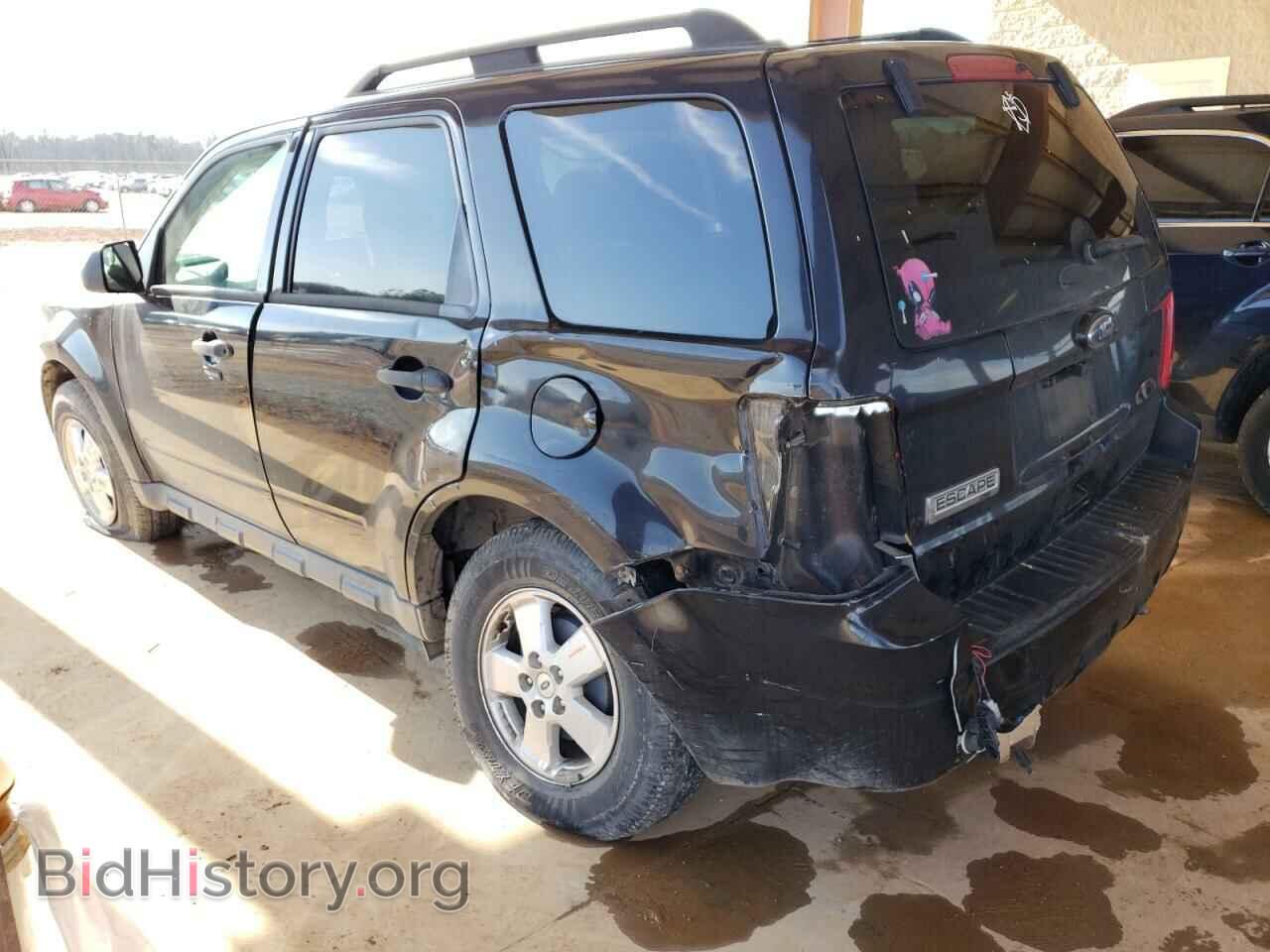 2011 FORD ESCAPE - VIN: 1FMCU0D76BKA93330 - Photo 2