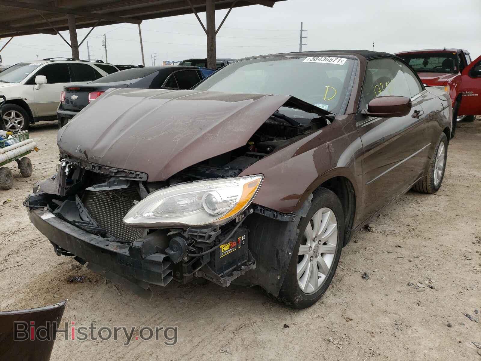 2013 CHRYSLER 200 - VIN: 1C3BCBEG0DN659498 - Фото 2