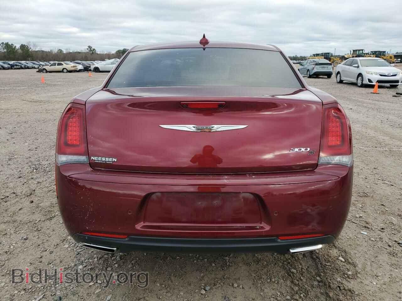 2019 CHRYSLER 300 - VIN: 2C3CCABG4KH502971 - Фото 6