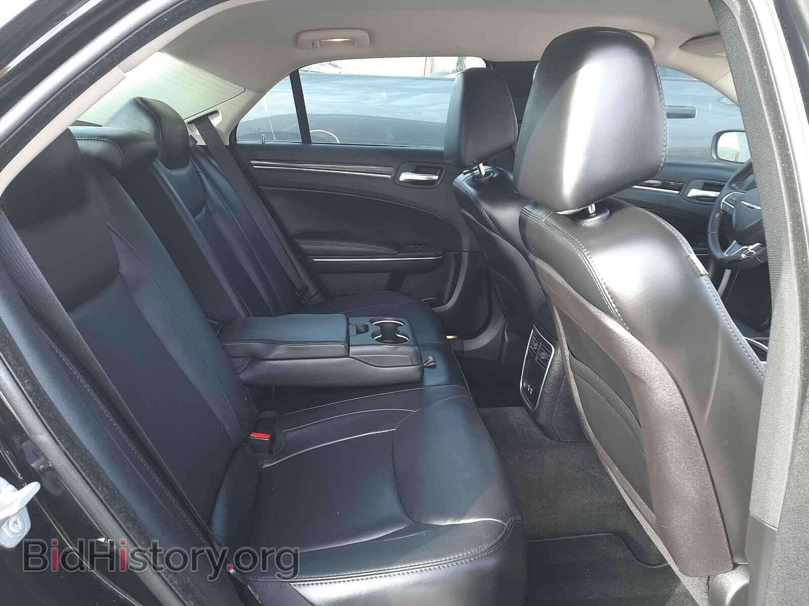 2016 CHRYSLER 300 - VIN: 2C3CCAAG2GH134962 - Фото 6