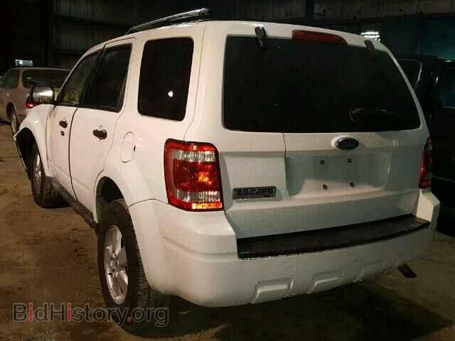 2009 FORD ESCAPE - VIN: 1FMCU03749KB02697 - Фото 3