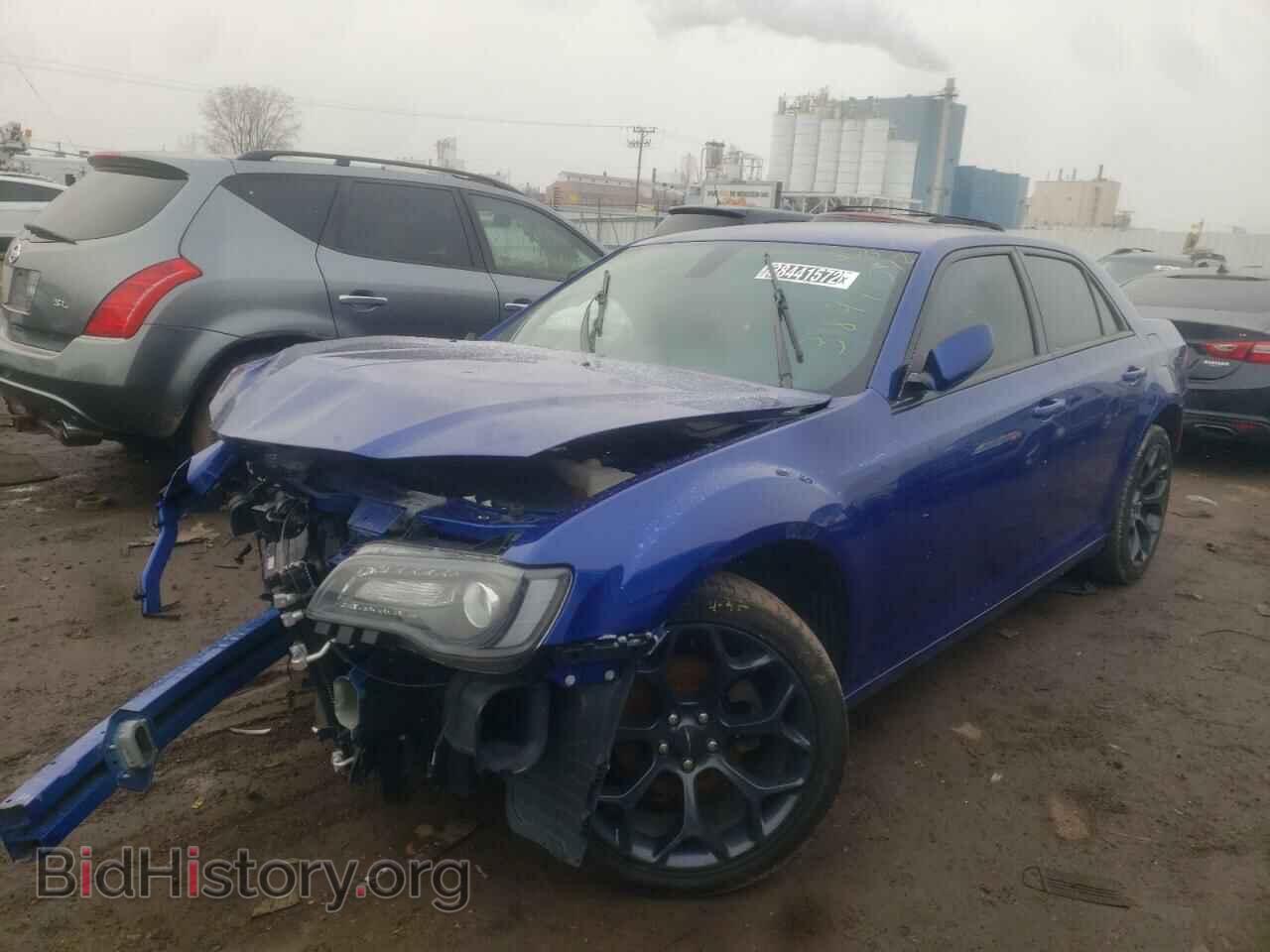 2019 CHRYSLER 300 - VIN: 2C3CCABG9KH537859 - Фото 2