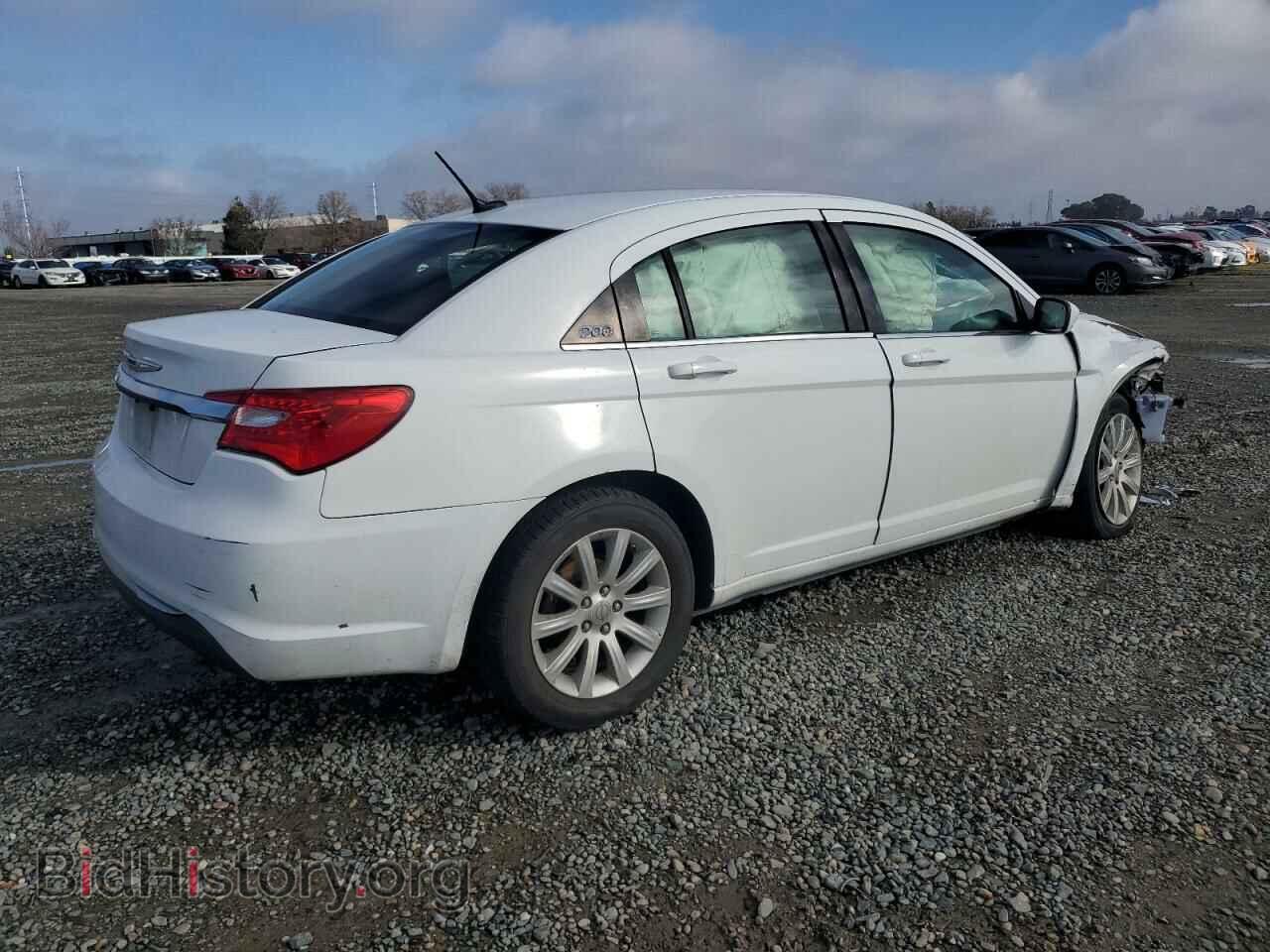 2013 CHRYSLER 200 - VIN: 1C3CCBBB4DN695305 - Фото 3