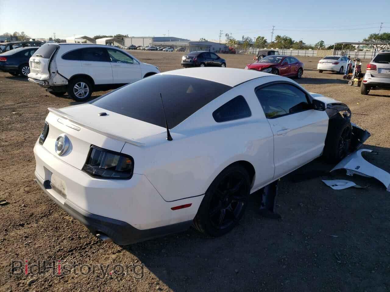 2011 FORD MUSTANG - VIN: 1ZVBP8CF2B5143988 - Фото 4