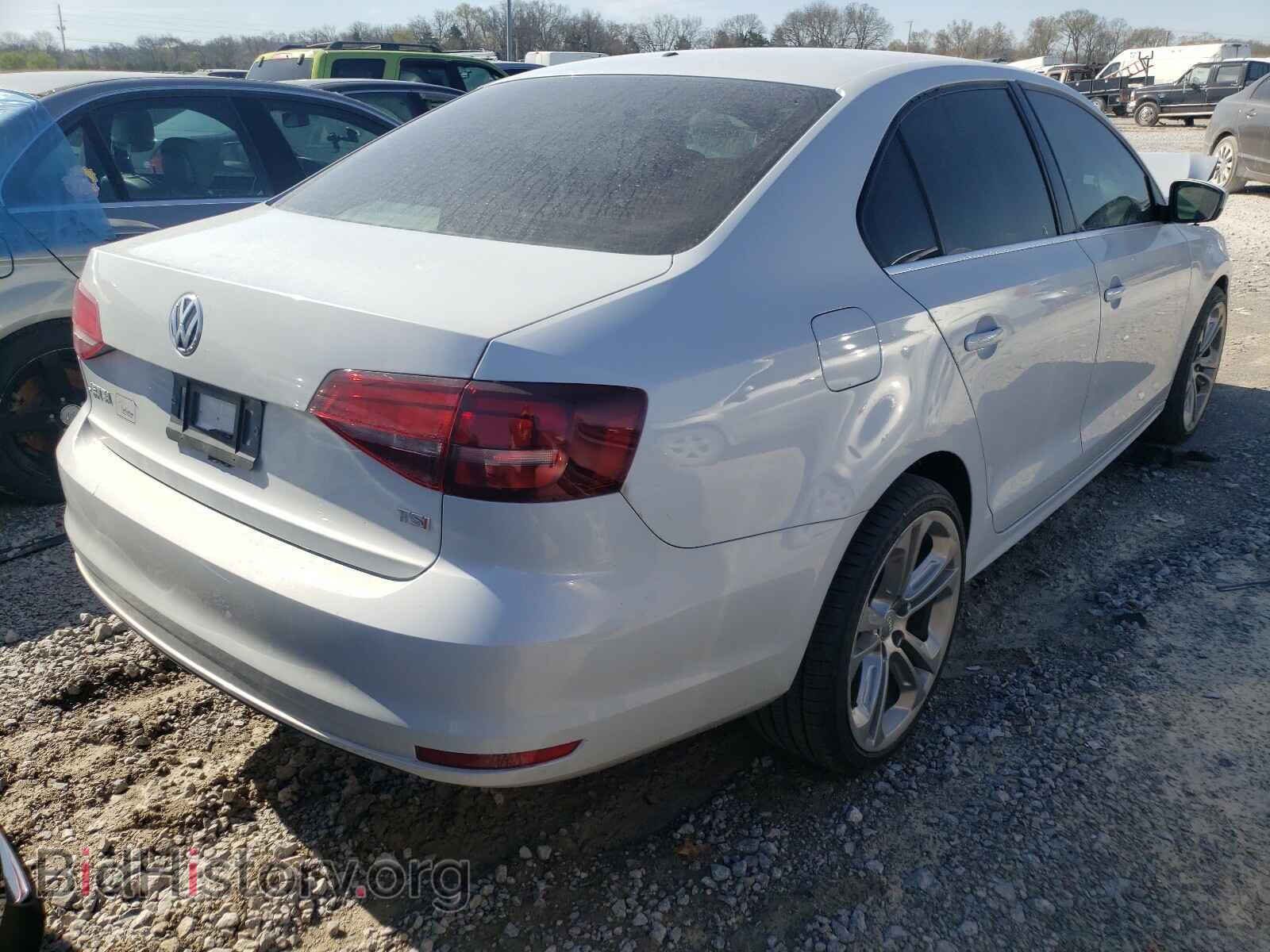 2017 VOLKSWAGEN JETTA - VIN: 3VW2B7AJ3HM414429 - Фото 4
