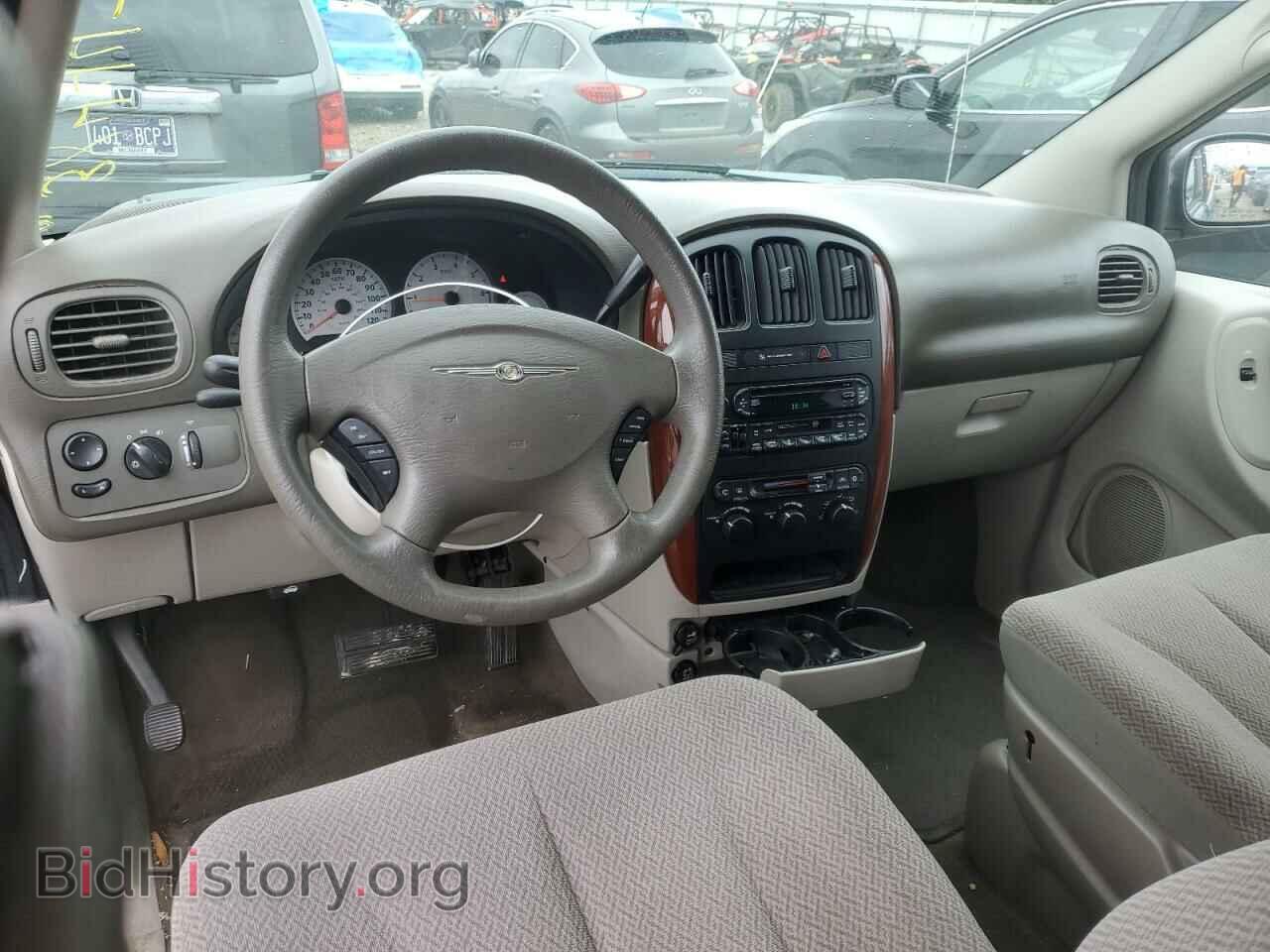 2007 CHRYSLER MINIVAN - VIN: 2A4GP44R97R220824 - Фото 8