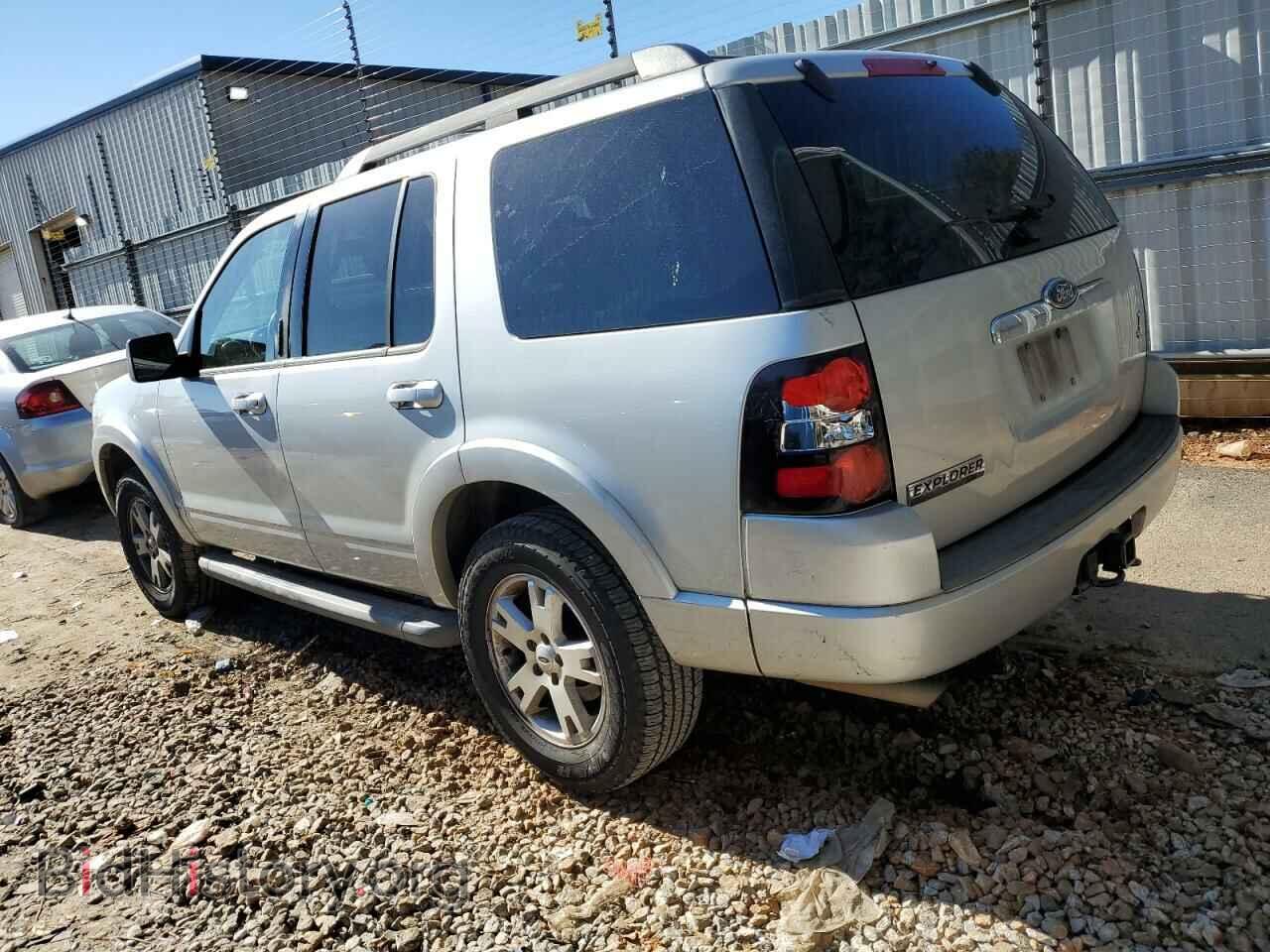 2010 FORD EXPLORER - VIN: 1FMEU6DE3AUA03354 - Photo 2