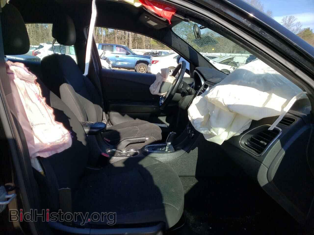 2012 CHRYSLER 200 - VIN: 1C3CCBBB4CN106882 - Фото 5