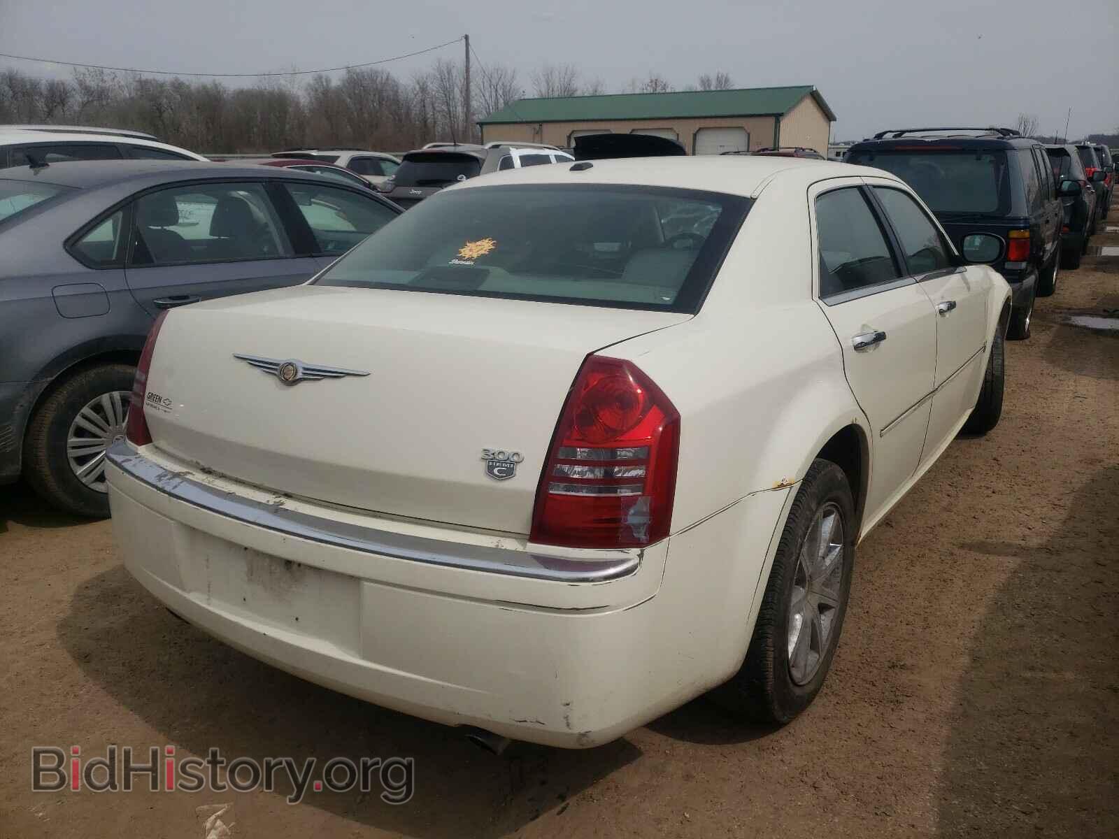 2007 CHRYSLER 300 - VIN: 2C3KA63H07H777363 - Фото 4