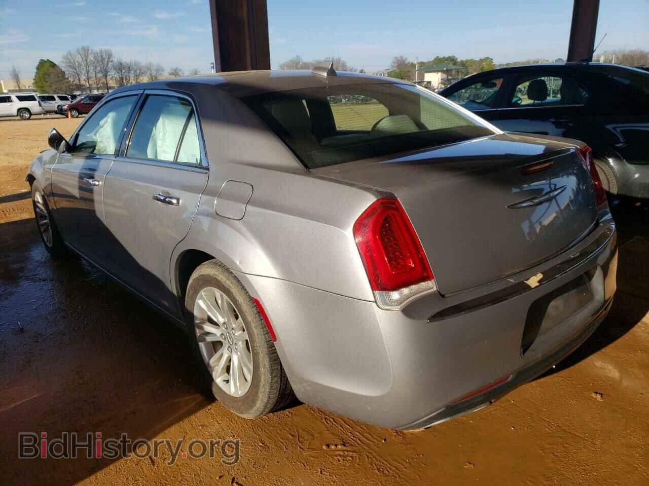 2017 CHRYSLER 300 - VIN: 2C3CCAEG6HH551948 - Фото 3